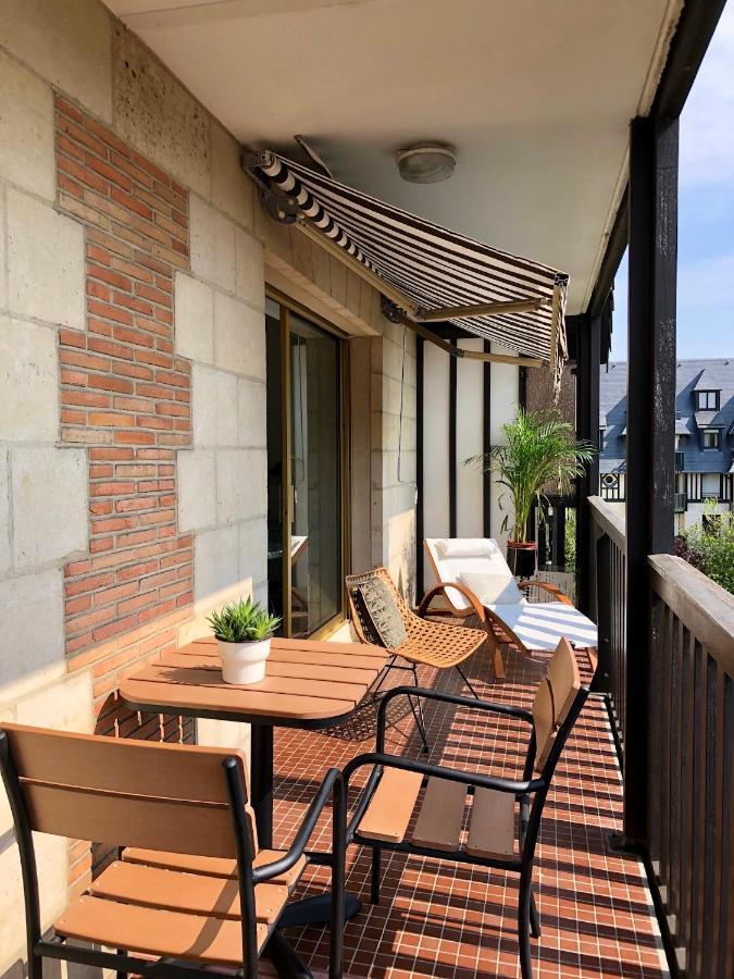 Beau Studio Terrasse Vue Jardin - A 2 Pas De La Mer Deauville Exterior foto