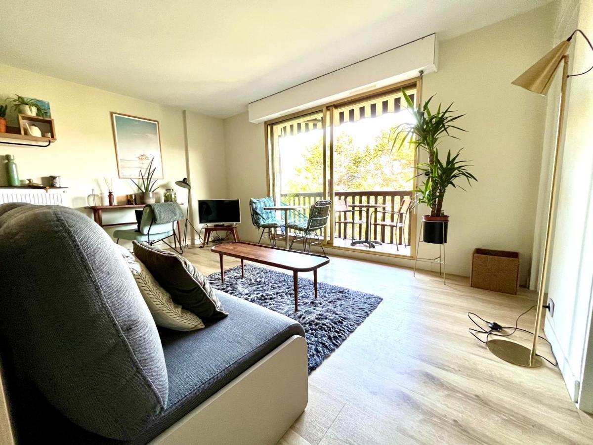 Beau Studio Terrasse Vue Jardin - A 2 Pas De La Mer Deauville Exterior foto